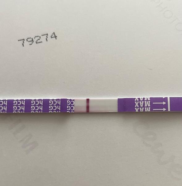 Vidíte niečo na teste? Testovanie skoro po 9 dňoch po ovulácii