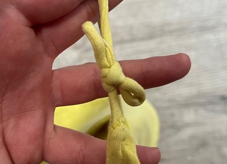 Žltý croptop, fishbone,s