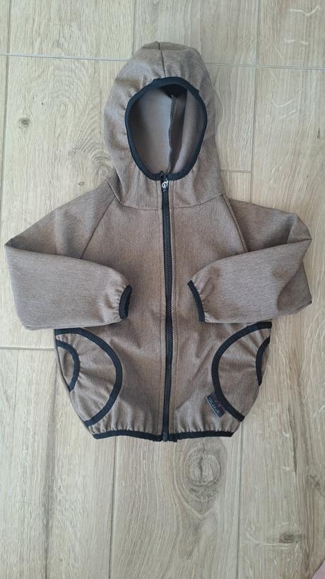 Softshelová bunda yháček, 104