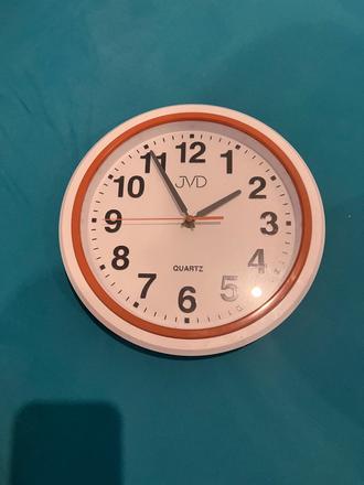 Nástenné hodiny, 