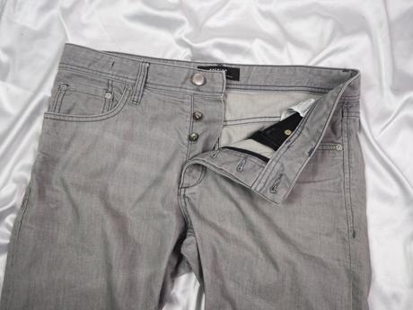 Kvalitné riflové kraťasy jack & jones, l