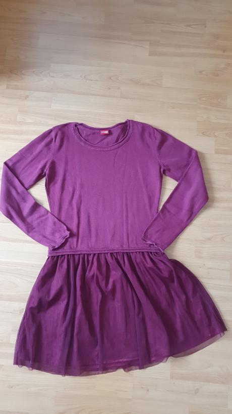 Úpletové šaty s tylovou sukňou, 170