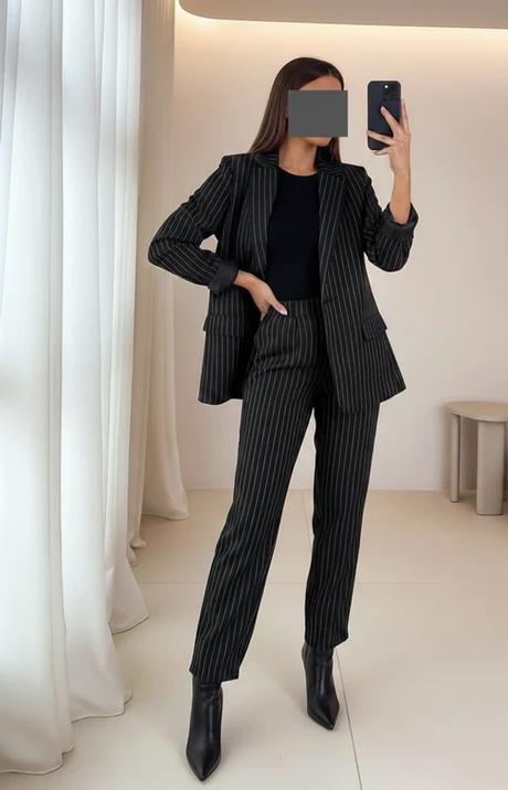 Luxusný kostým veľ.s/m, 38