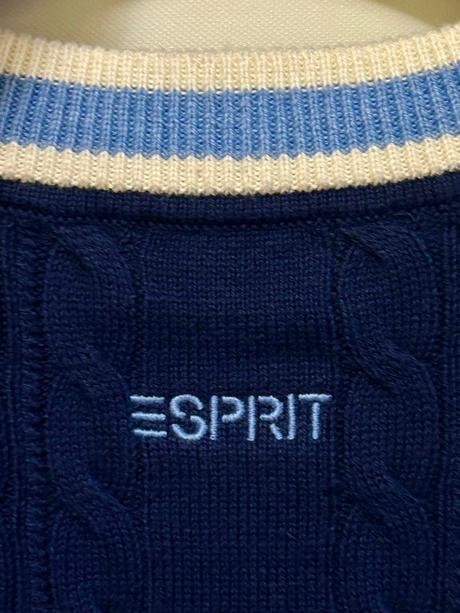 Tmavomodrý pulover zn.esprit č.l s kašmírom, esprit,l