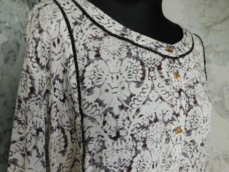 Pekna kvalitna lahučka bluzka, 50