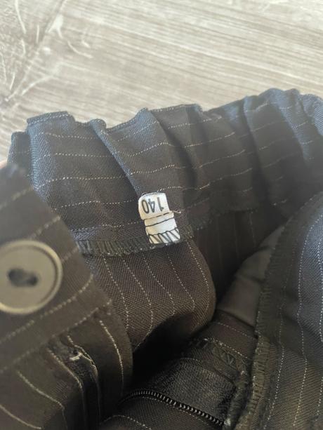 Slávnostné nohavice, 140