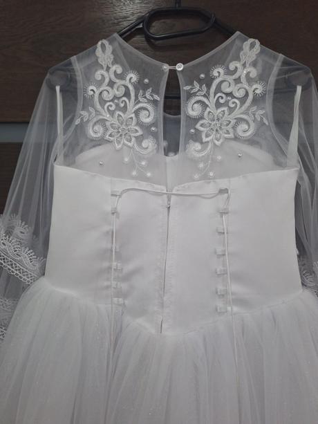 Šaty na 1sv.prijímanie, 152