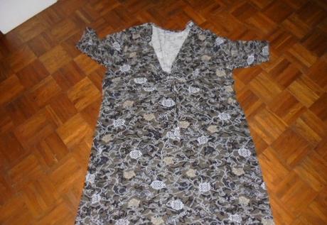 Kvalitné dámske vzorované elastické šaty, xl