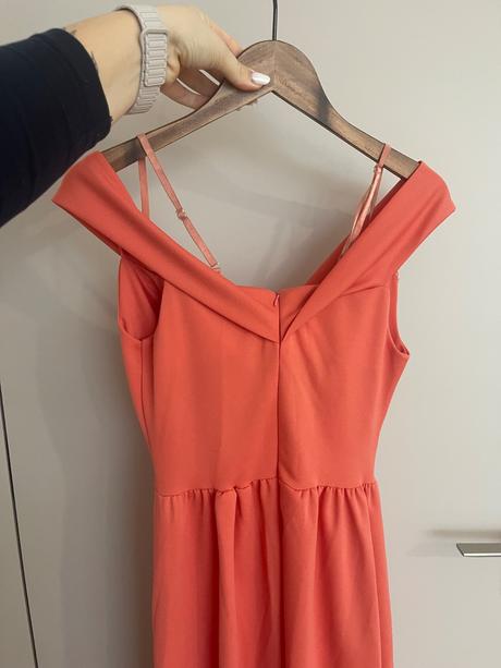 Koralové spoločenské šaty, m