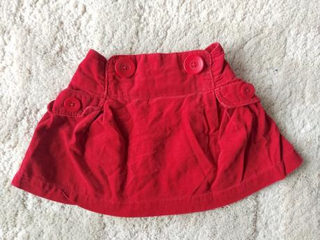 Cervena suknicka s gombickami, next,92
