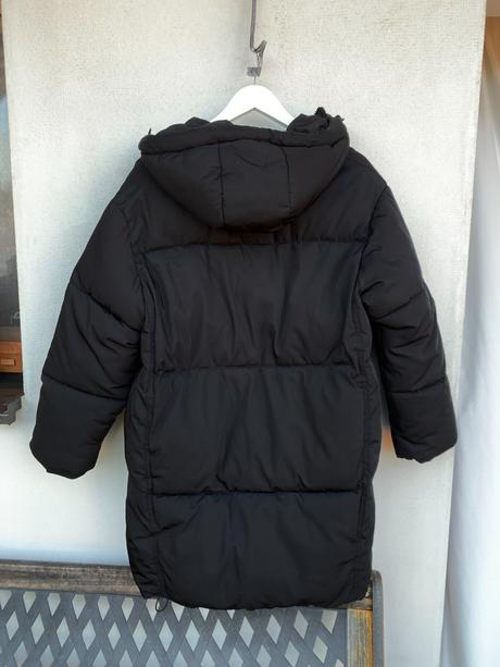 Dámska puffer bunda, pull&bear,s