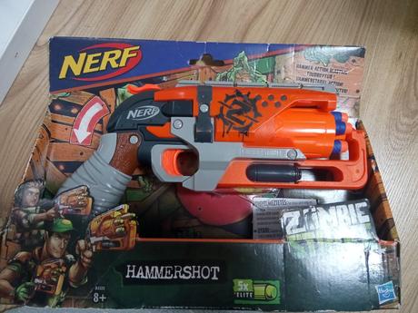 Nerf pisto zombil, 
