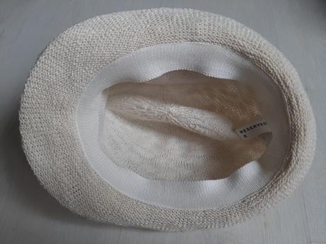 Klobuk, reserved,122