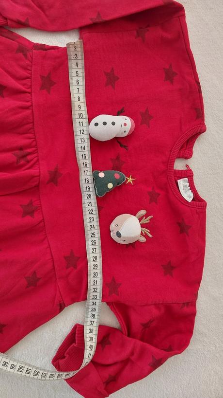 Šaty vianočné, 98