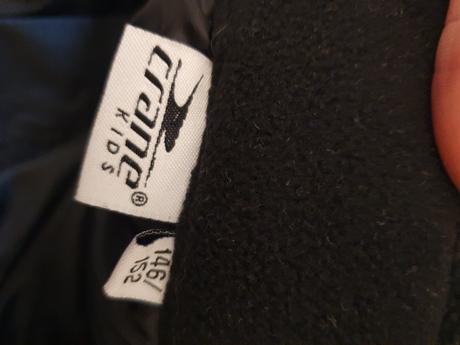 146 až 152 oteplovacky cierne crane, 152