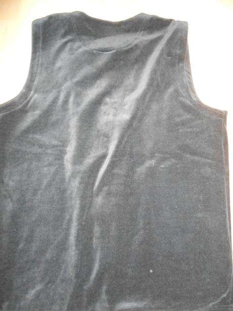 Uni hrubsia vesta, m