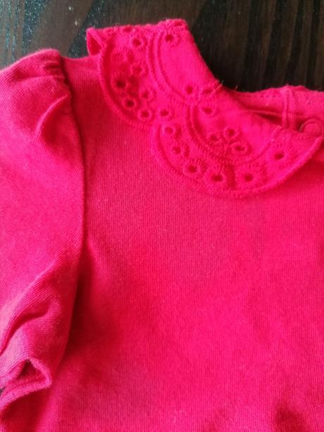 Červené body, h&m,68