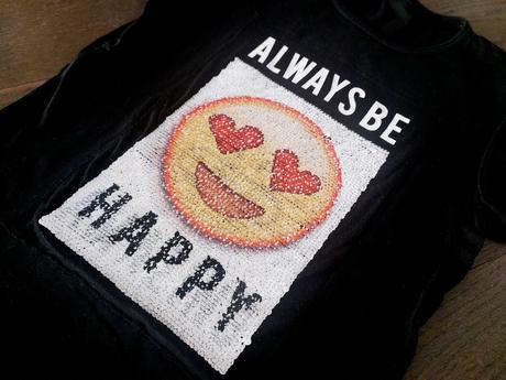 Skvele stylove tricko emoji hppy/amazing v.158/164, 158