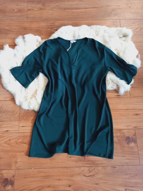 Smaragdovo zelene saty filippa k, s