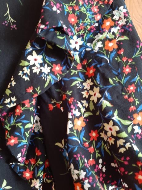 Letné, kvetované šaty jessica, m