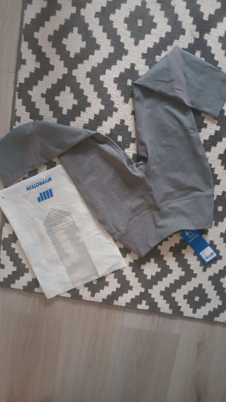 Značkové legíny myprotein, xs