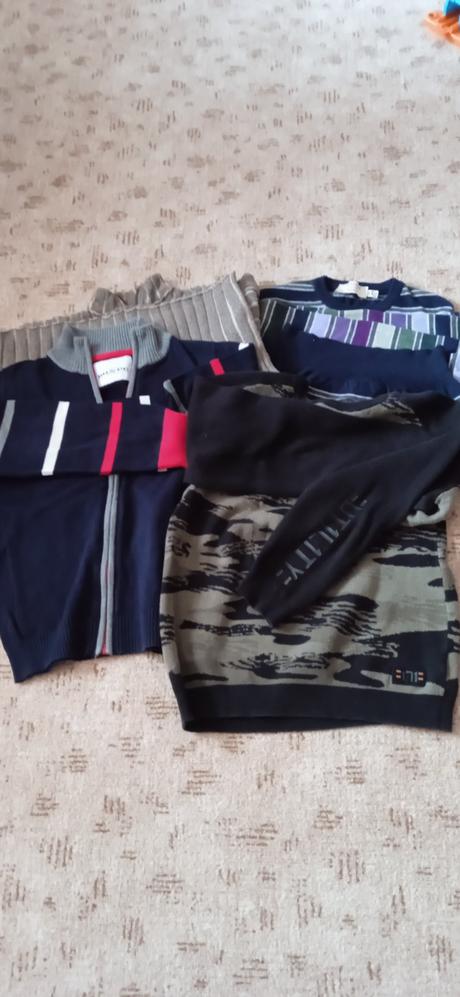 Svetriky vel.140/146, 140