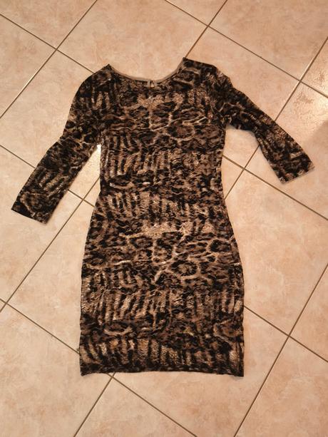 Šaty s leopardím vzorom krátke, s