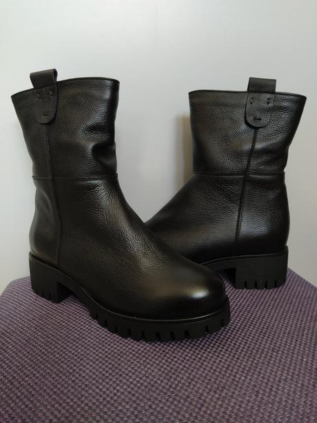 Kožené čižmy, 41