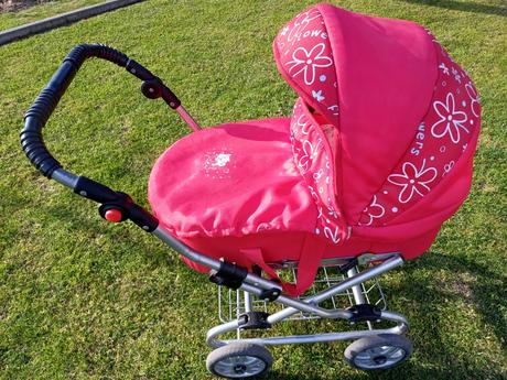 Kočík pre bábiky, 