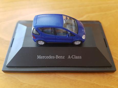 Mercedes benz a class - model 1-87 - maketa,