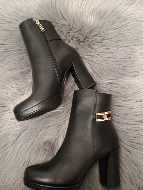 Dámske kožené čižmy 23221543 b, 36 / 37 / 38 / 40