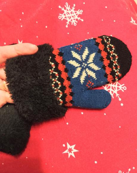 Rukavice s kozusinkou, 74