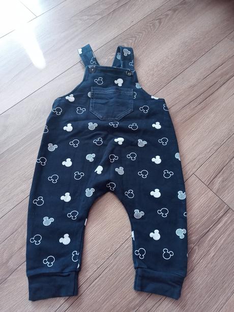 Tepláky na traky, 74