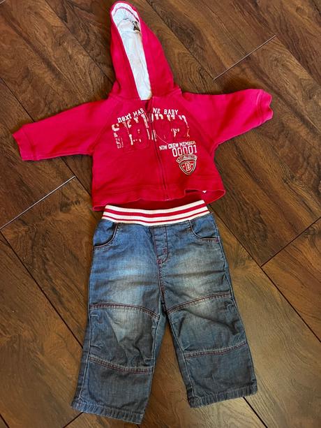 Rifle + mikina next, next,86