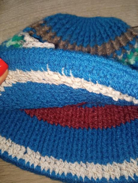 Dievčenská farebná zimná čiapka, 104