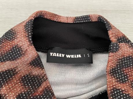Zaujímavý tigrovany top, tally weijl,s