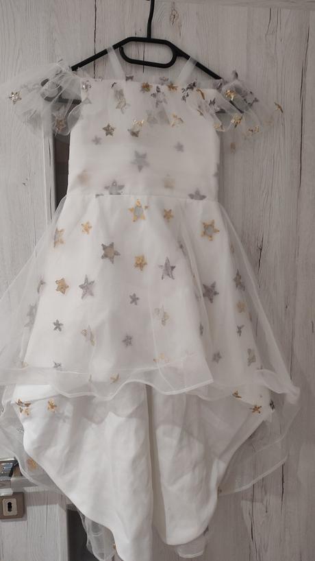 Šaty pre družičku, 116