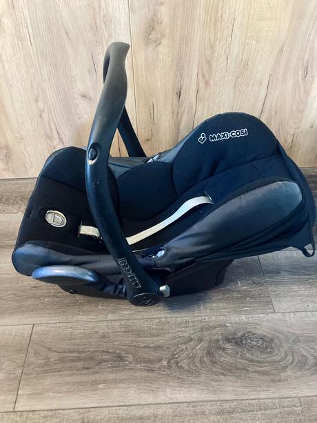 Vajicko maxi cosi cabrio fix s isofixom easyfix, maxi cosi
