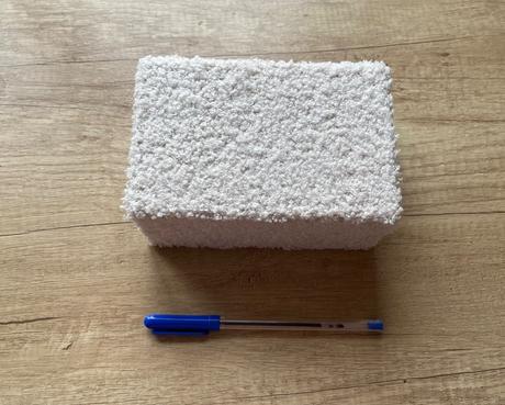 Nová bledá krabička šperkovnica, 