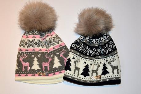 Čiapočka s pravým jemným brmbolcom, 98 - 158