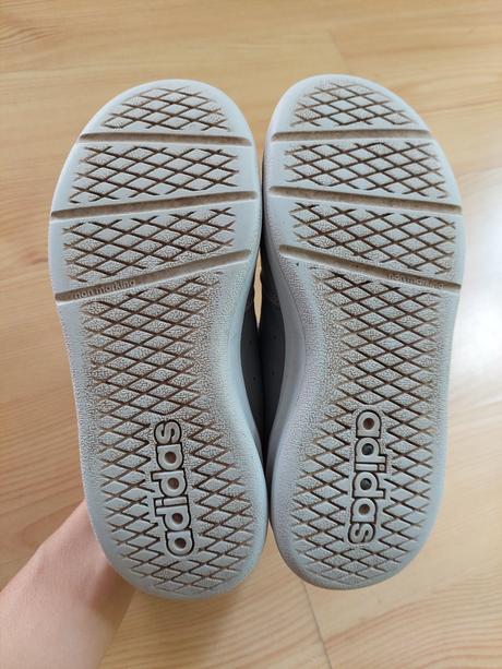 Tenisky, adidas,32
