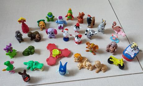 Kinder hračky a iné mini hračky,