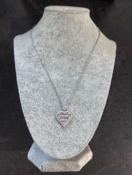 Retiazka s príveskom srdiečko,