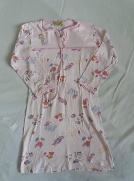 Darujem nočná košieľka, 122