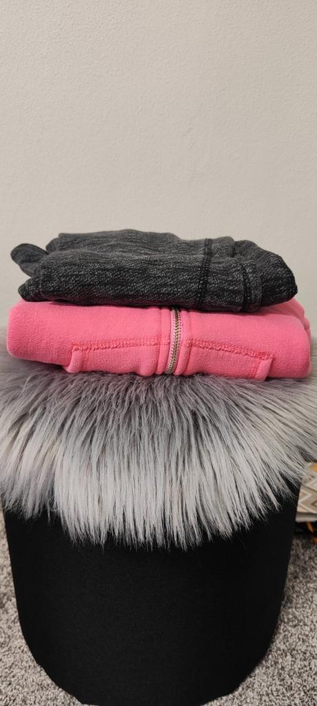 Mikina a tepláky, 152