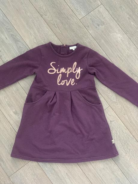 Hrubé šaty, pompdelux,140