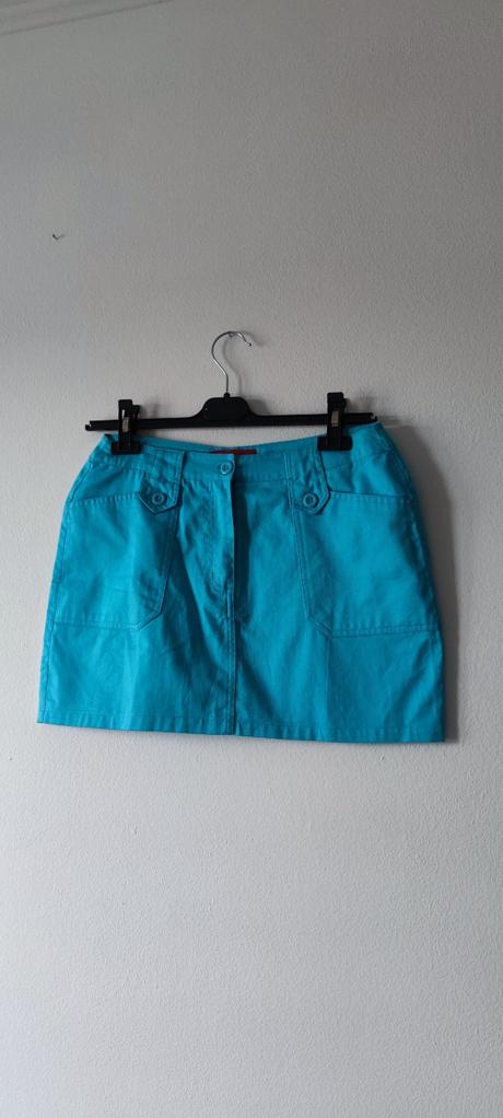 Modrá minisukňa, s