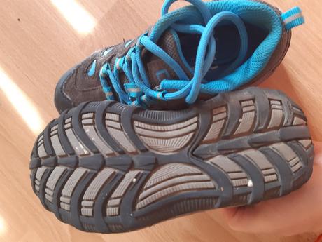 Tenisky malo nosene, 29