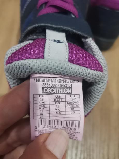 Zimne topanky / turisticke 25, quechua,25