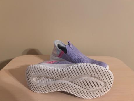 Nasúvacie skechers, skechers,33